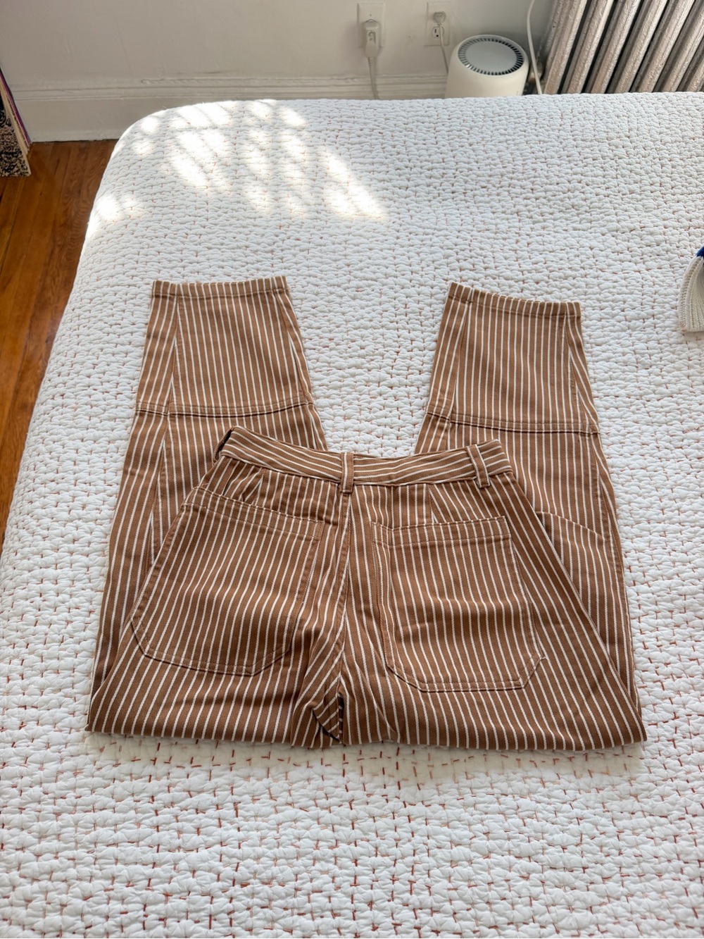 Everlane Barrel Pant - Beige Stripe - Picture 4 of 7